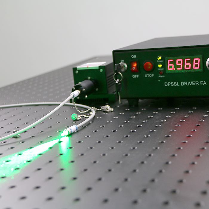 561nm 200mW Green Fiber Coupled Laser Adjustable Power Lab Laser System